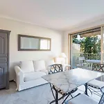 Chez J-P - 100M Beach 2-4Pers Terrace Sea View Pool Garage