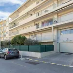 Chez J-P - 100M Beach 2-4Pers Terrace Sea View Pool Garage